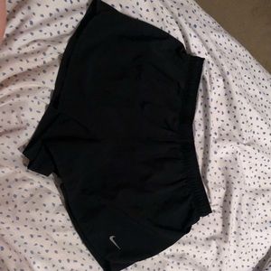 M Nike shorts
